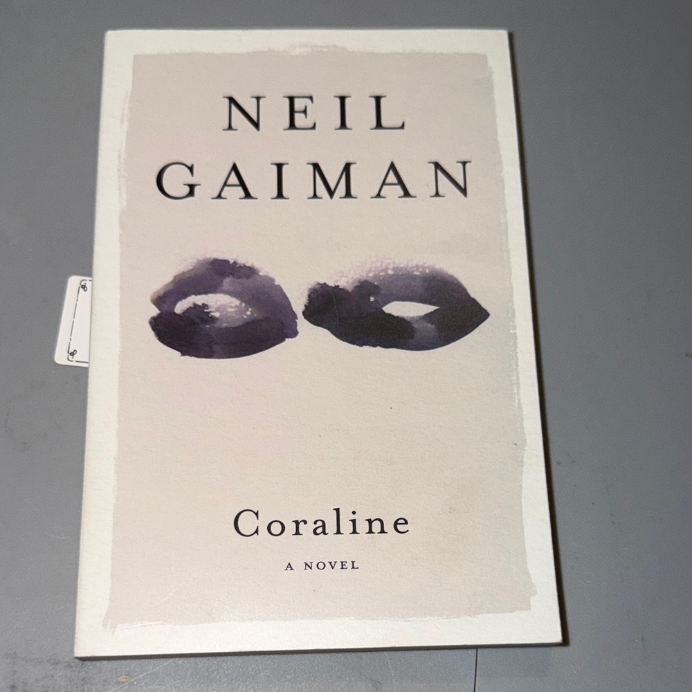 Neil Gaiman 'Coraline' Novel